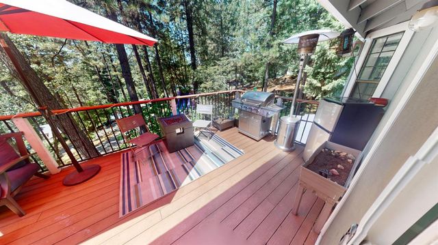 15798 Names Dr, Grass Valley, CA 95949