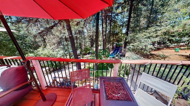 15798 Names Dr, Grass Valley, CA 95949