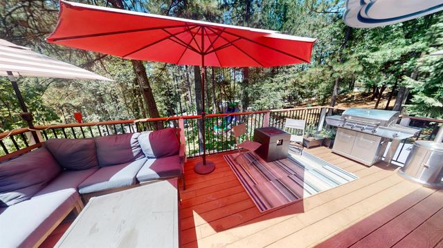15798 Names Dr, Grass Valley, CA 95949