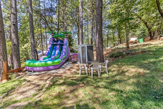 15798 Names Dr, Grass Valley, CA 95949
