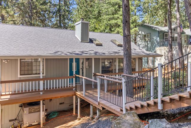 15798 Names Dr, Grass Valley, CA 95949
