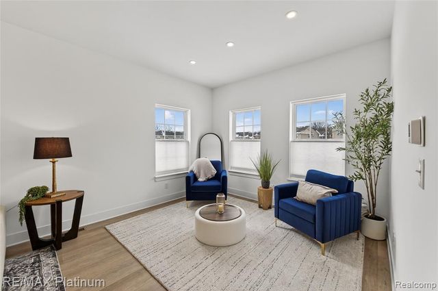 1652 Pinecroft Lane, Howell, MI 48855