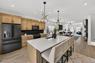 1652 Pinecroft Lane, Howell, MI 48855