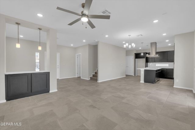 428 Samual Blount Court, Vinton, TX 79821