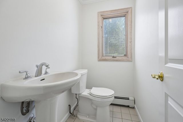 96 Harrison Ave, Roseland Boro, NJ 07068