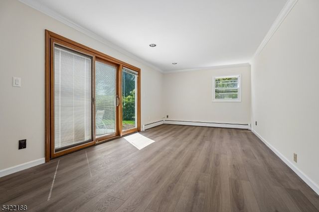 96 Harrison Ave, Roseland Boro, NJ 07068