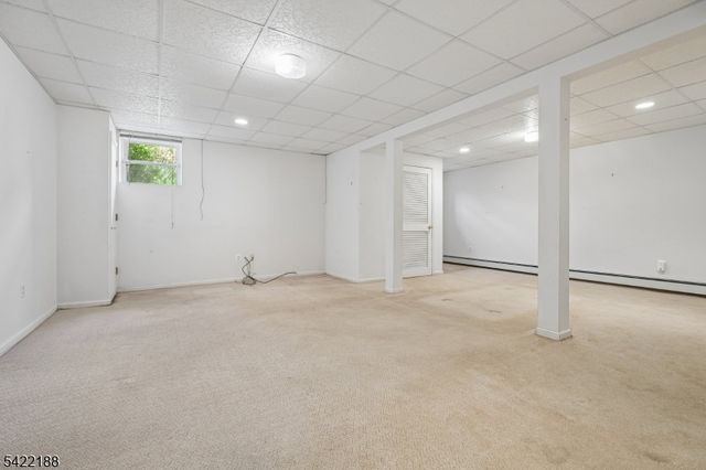 96 Harrison Ave, Roseland Boro, NJ 07068