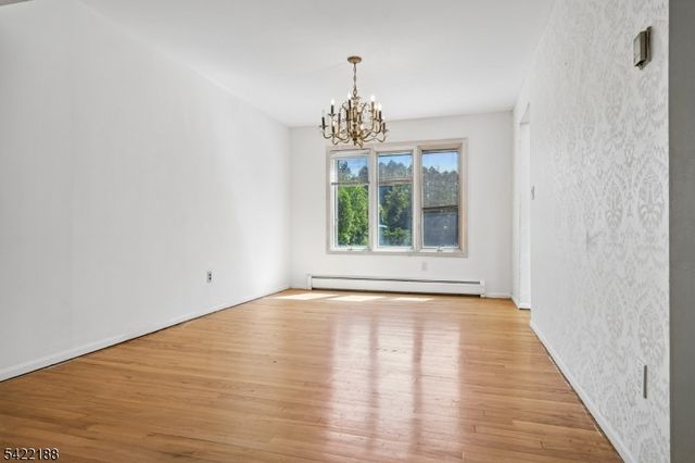 96 Harrison Ave, Roseland Boro, NJ 07068