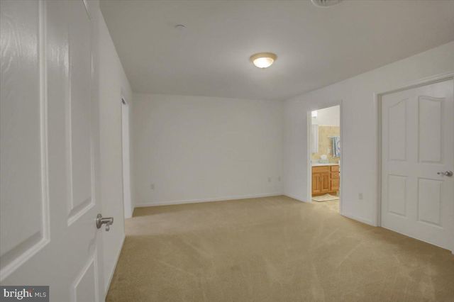 19446 SAPPHIRE DR, Hagerstown, MD 21742