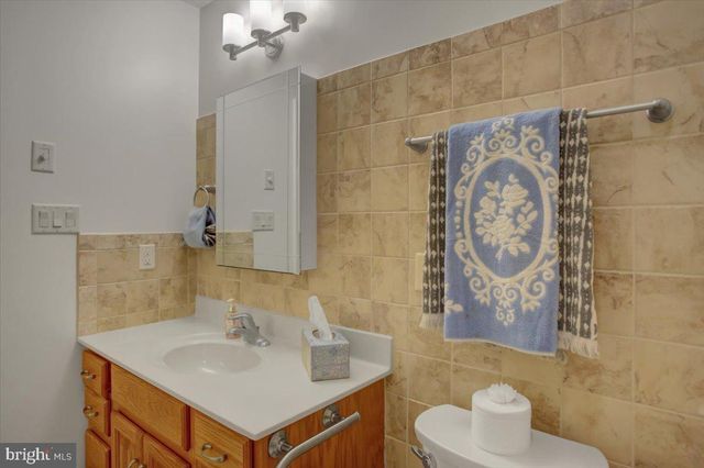 19446 SAPPHIRE DR, Hagerstown, MD 21742
