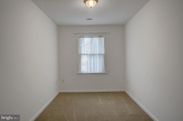 19446 SAPPHIRE DR, Hagerstown, MD 21742
