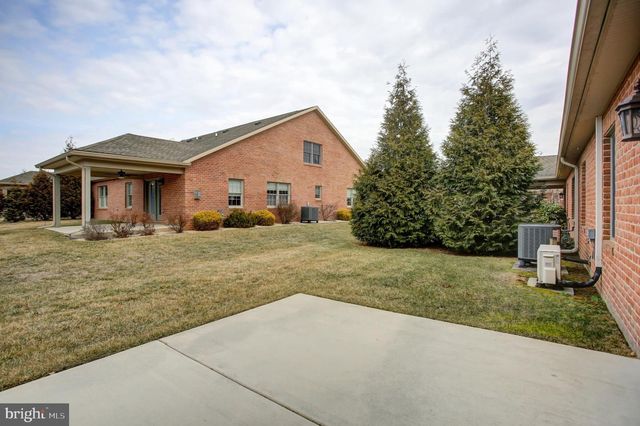 19446 SAPPHIRE DR, Hagerstown, MD 21742