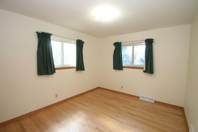 1609 N 71st STREET, Wauwatosa, WI 53213