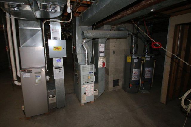 1609 N 71st STREET, Wauwatosa, WI 53213