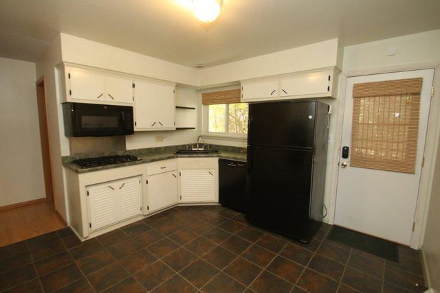 1609 N 71st STREET, Wauwatosa, WI 53213