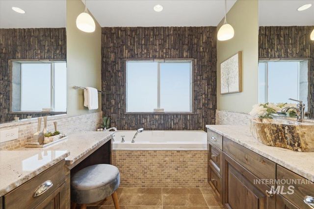 24053 Pheasant Ridge Ct., Middleton, ID 83664