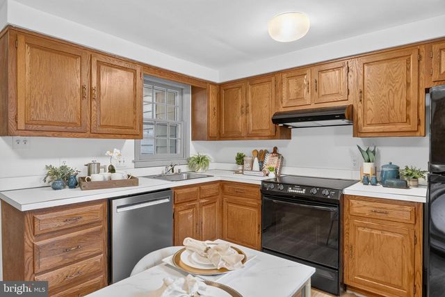 415 S LEE ST, Alexandria, VA 22314