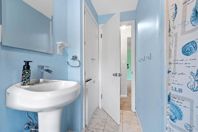 1220 PINECREST ROAD, Green Bay, WI 54313