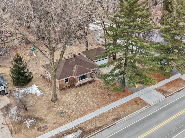1220 PINECREST ROAD, Green Bay, WI 54313