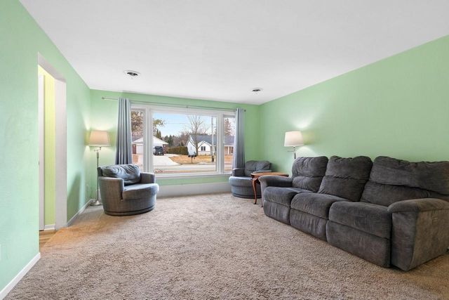 1220 PINECREST ROAD, Green Bay, WI 54313