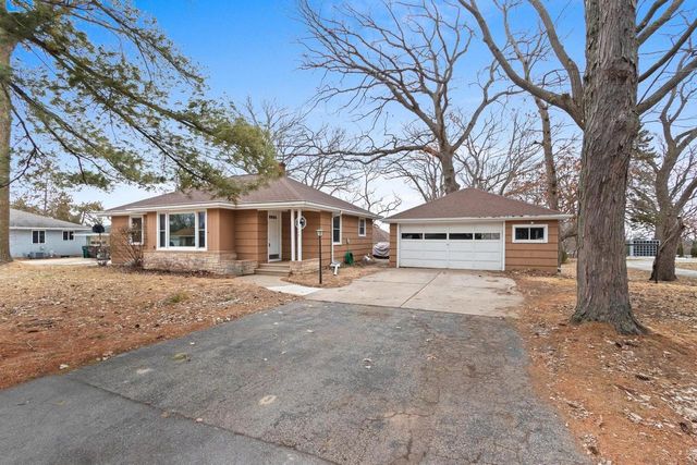 1220 PINECREST ROAD, Green Bay, WI 54313