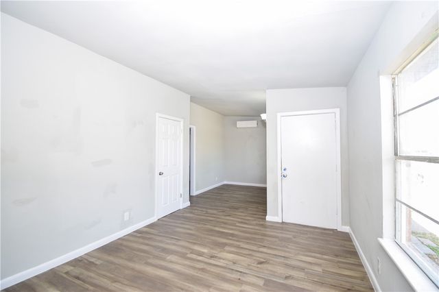 5913 Lucille Dr, Corpus Christi, TX 78412