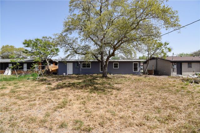 5913 Lucille Dr, Corpus Christi, TX 78412