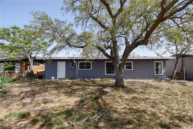 5913 Lucille Dr, Corpus Christi, TX 78412