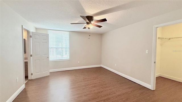 524 ORANGE DRIVE 11, Altamonte Springs, FL 32701