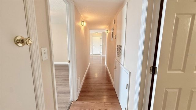 524 ORANGE DRIVE 11, Altamonte Springs, FL 32701