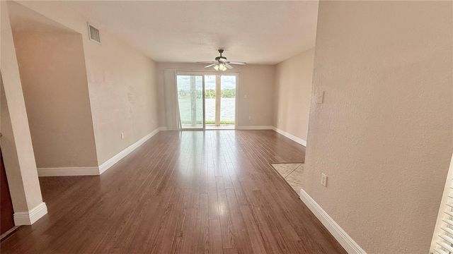 524 ORANGE DRIVE 11, Altamonte Springs, FL 32701