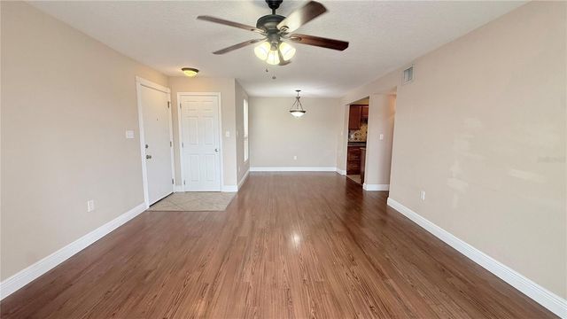 524 ORANGE DRIVE 11, Altamonte Springs, FL 32701