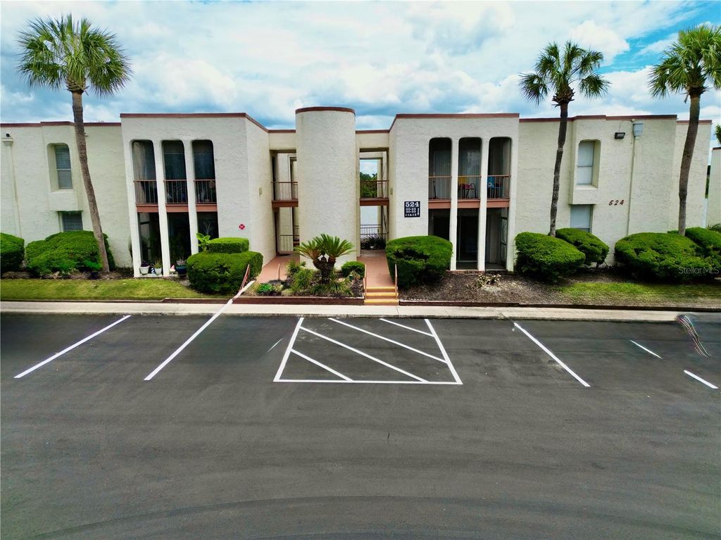 524 ORANGE DRIVE 11, Altamonte Springs, FL 32701