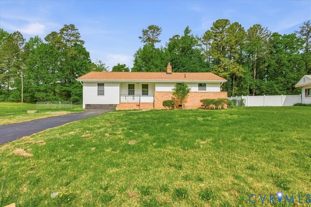 2732 Homestead Dr, Petersburg, VA 23805