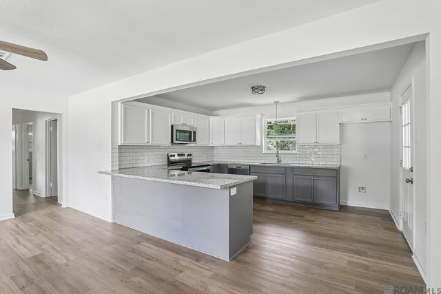 3076 Elgin St, Baton Rouge, LA 70805