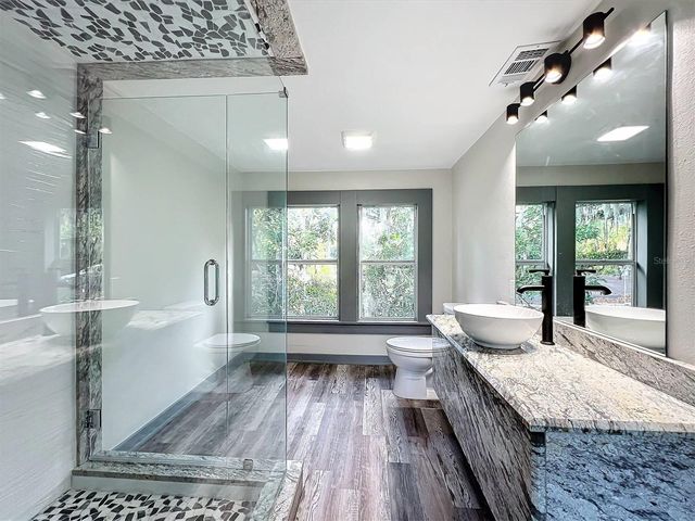 210 15TH STREET E, Bradenton, FL 34208