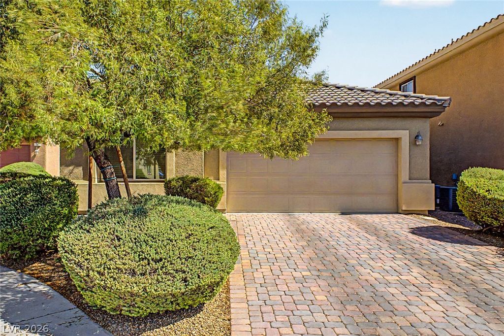 32 Buffalo Gap Court, North Las Vegas, NV 89084 — photo 2