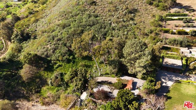 5863 Bonsall Drive, Malibu, CA 90265