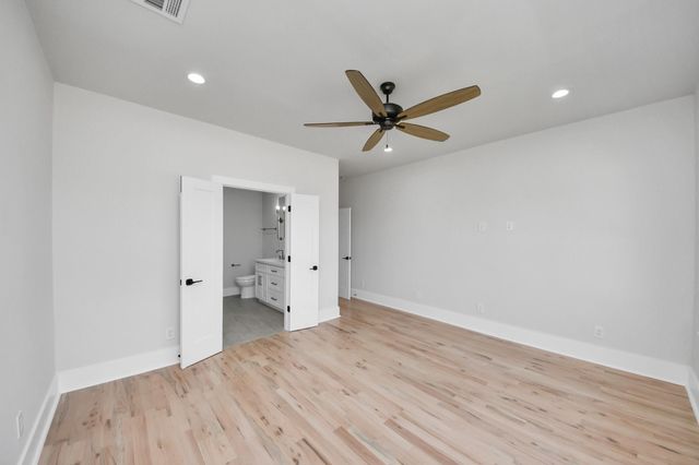 6320 Milwee Street B, Houston, TX 77092