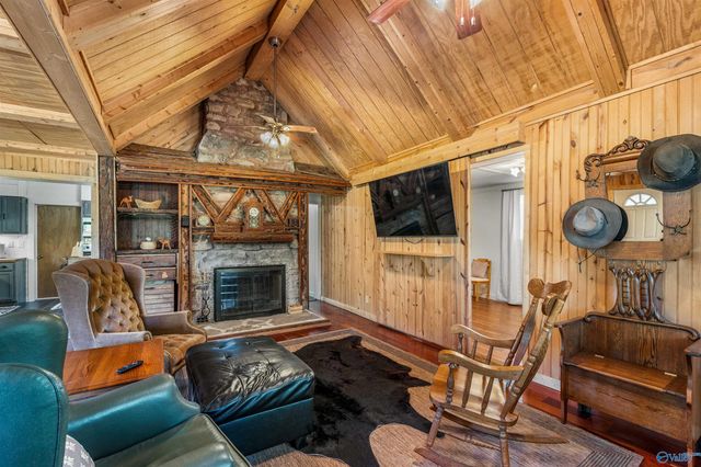 20600 Scenic Highway, Mentone, AL 35984