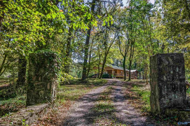 20600 Scenic Highway, Mentone, AL 35984