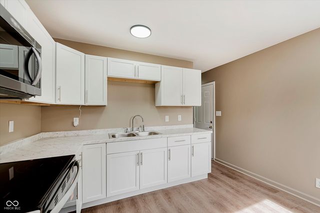 2601 Manlove, Indianapolis, IN 46218