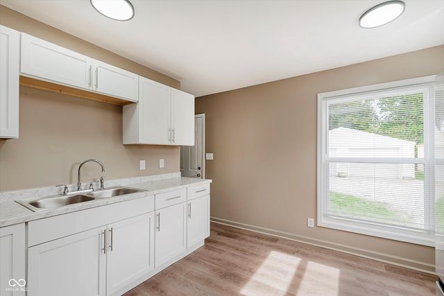 2601 Manlove, Indianapolis, IN 46218