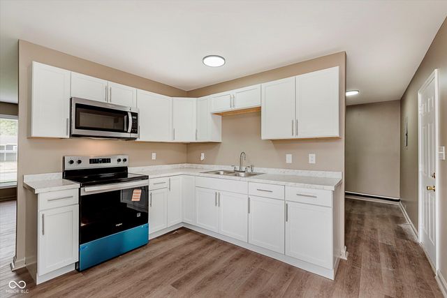 2601 Manlove, Indianapolis, IN 46218