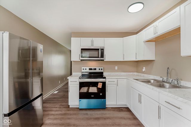 2601 Manlove, Indianapolis, IN 46218