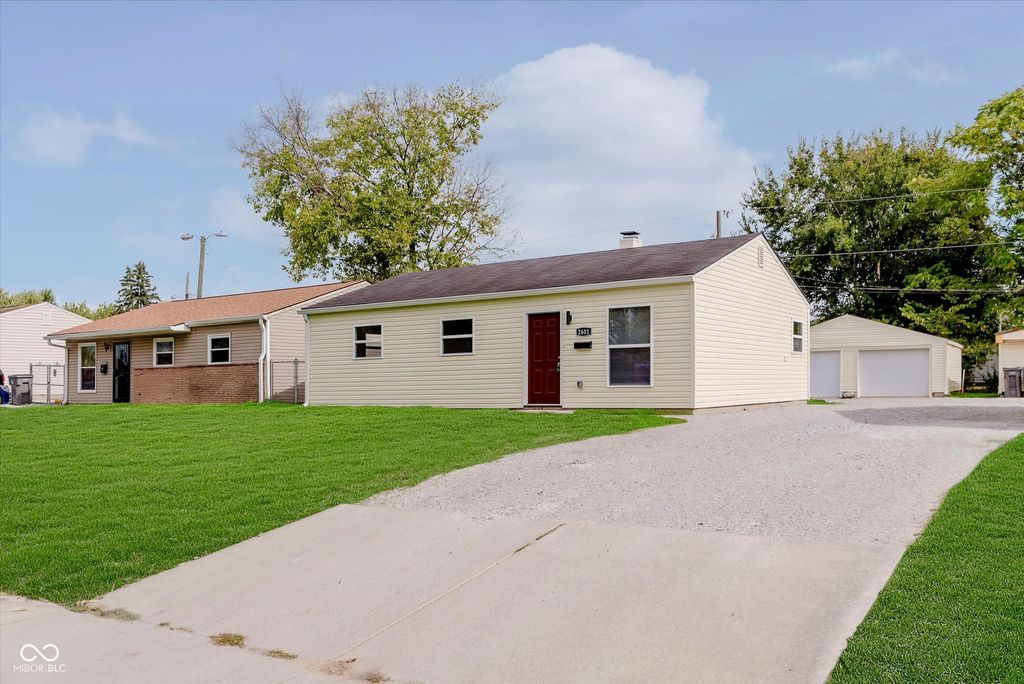 2601 Manlove, Indianapolis, IN 46218