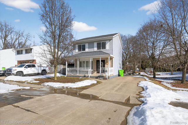 622 Elizabeth Street, Milford Village, MI 48381