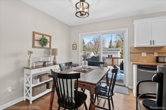 622 Elizabeth Street, Milford Village, MI 48381