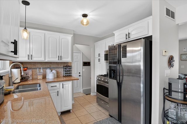 622 Elizabeth Street, Milford Village, MI 48381