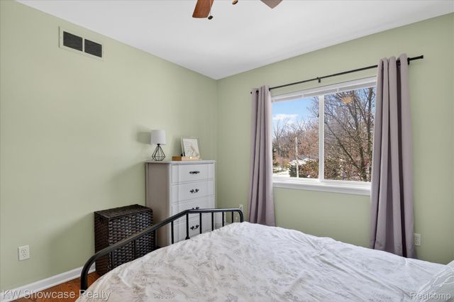 622 Elizabeth Street, Milford Village, MI 48381